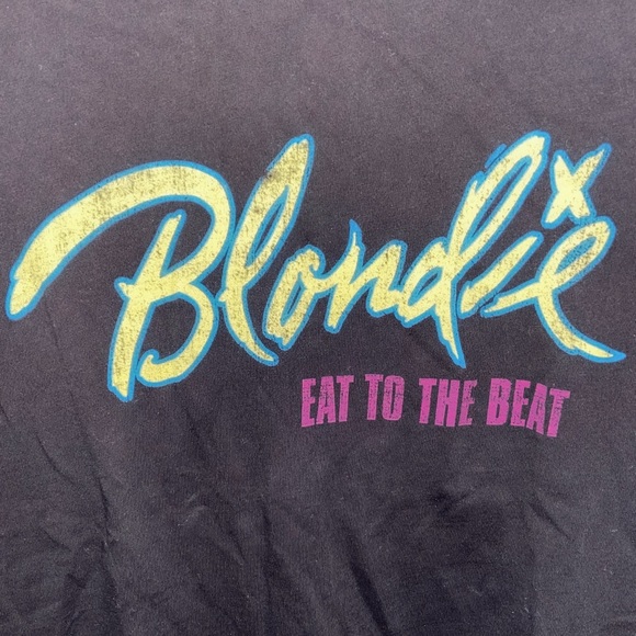 graphic t-shirt - Picture 2 of 2